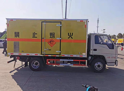 盐都爆破器材运输车